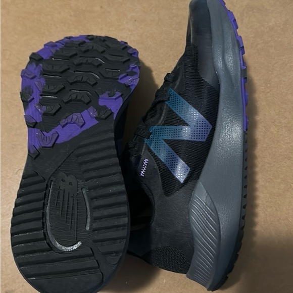 New Balance Purple/Black Sneakers, Size 9 - Picture 2 of 4